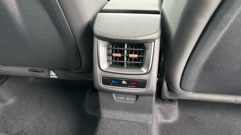 CUPRA Terramar 1.5 eTSI 150 V2 5dr DSG Petrol Hatchback